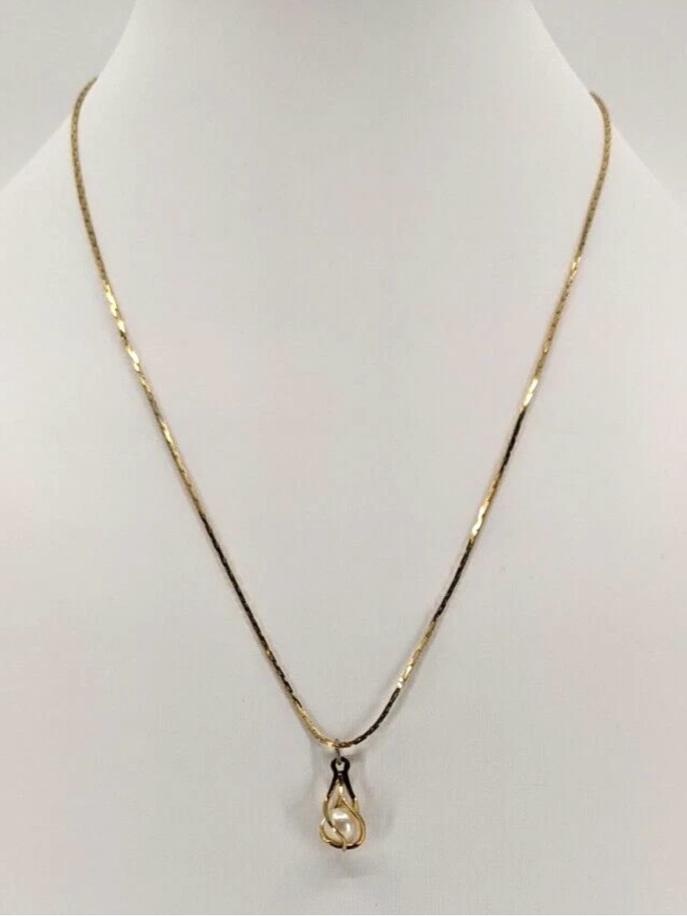 Vintage Rare Napier Teardrop Pendant Necklace - Women Jewelry